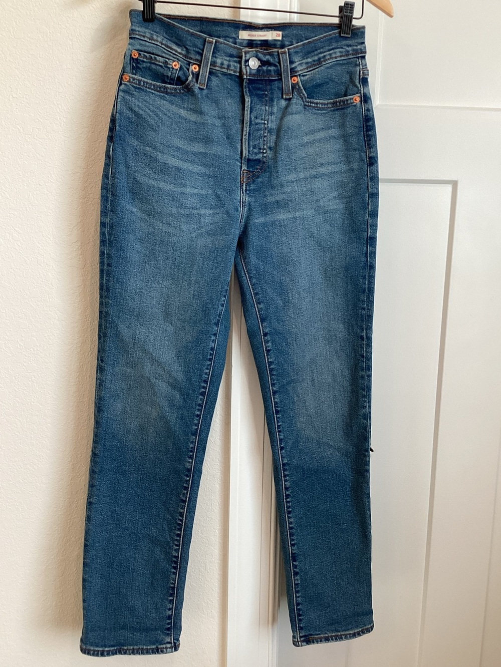 Women’s Levi’s High Rise Wedgie Jeans Straight Button Fly New Size 28 28W 28L - Picture 4 of 15